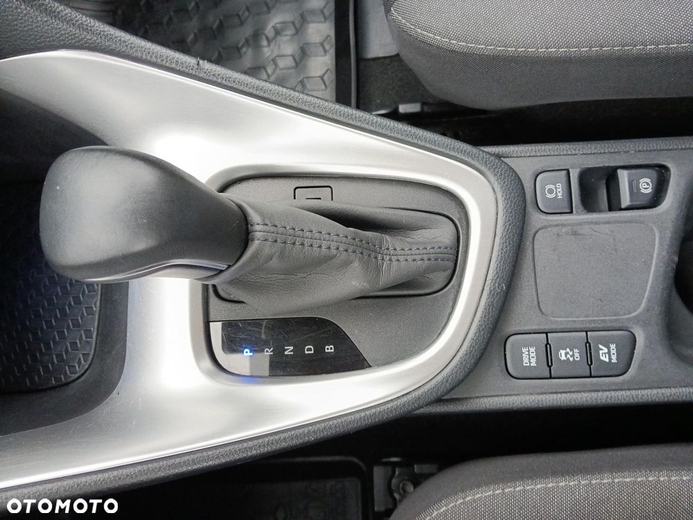 Toyota Yaris Hybrid 1.5 Comfort - 22