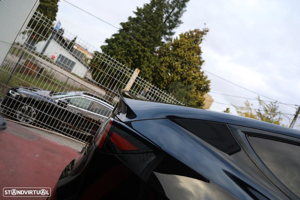 Tesla Model Y Performance Tração Integral - 12