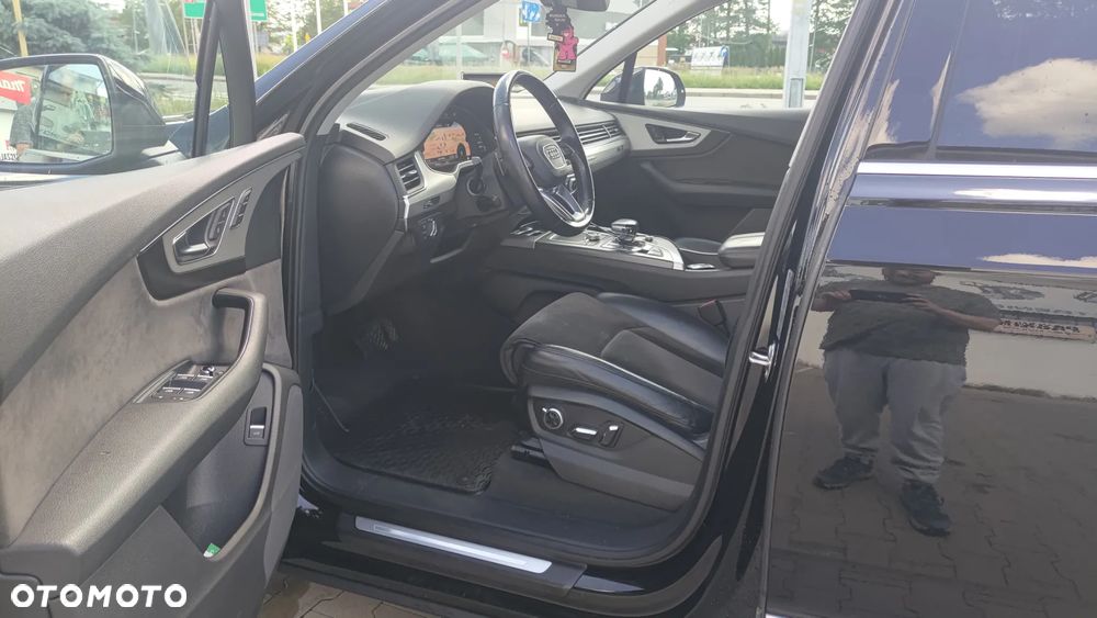 Audi Q7 - 13