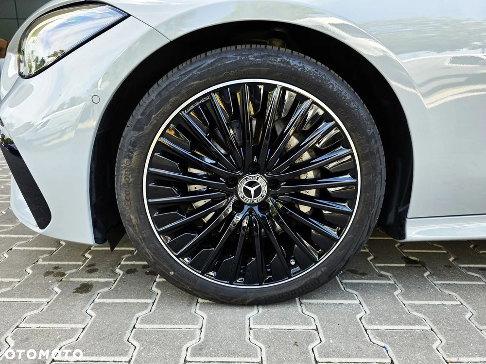 Mercedes-Benz CLE 300 mHEV 4-Matic AMG Line - 23