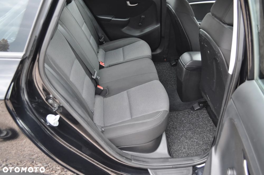 Hyundai i30 i30cw 1.6 Fifa World Cup Edition - 17