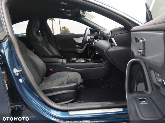 Mercedes-Benz CLA 250 7G-DCT - 5