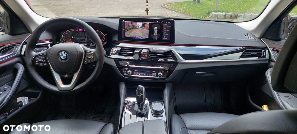 BMW Seria 5 530d Luxury Line - 8