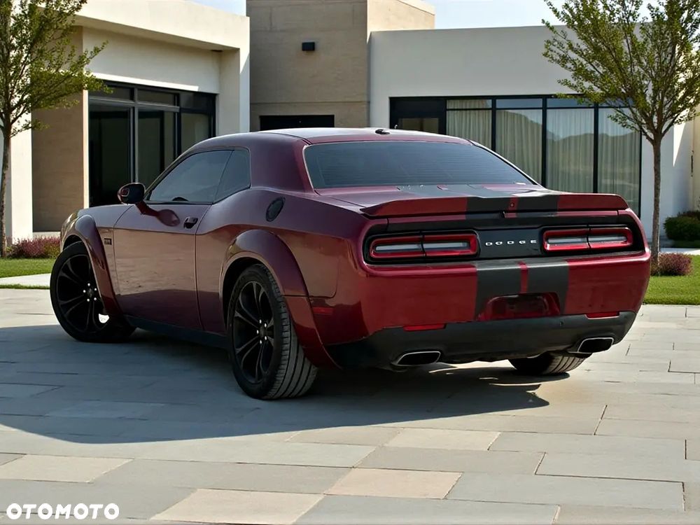 Dodge Challenger 5.7 R/T - 3