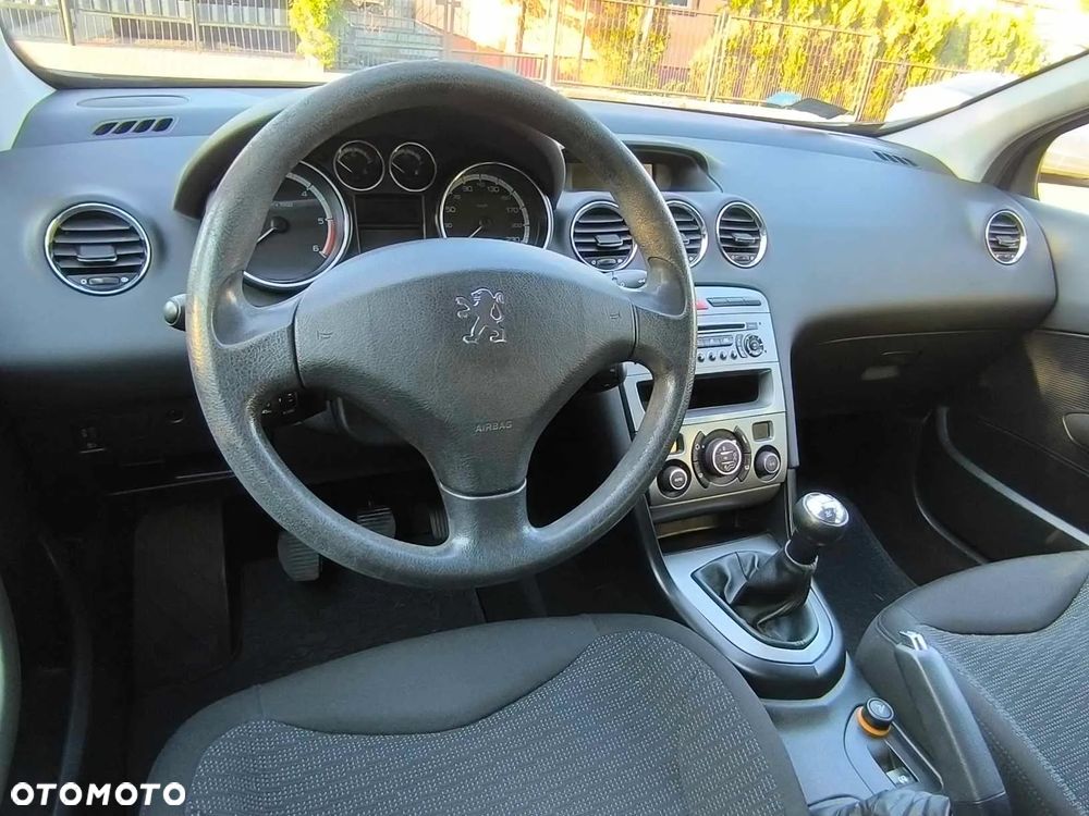 Peugeot 308 1.6 HDi Premium - 12
