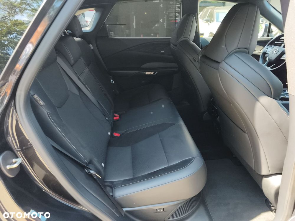 Lexus RX - 11