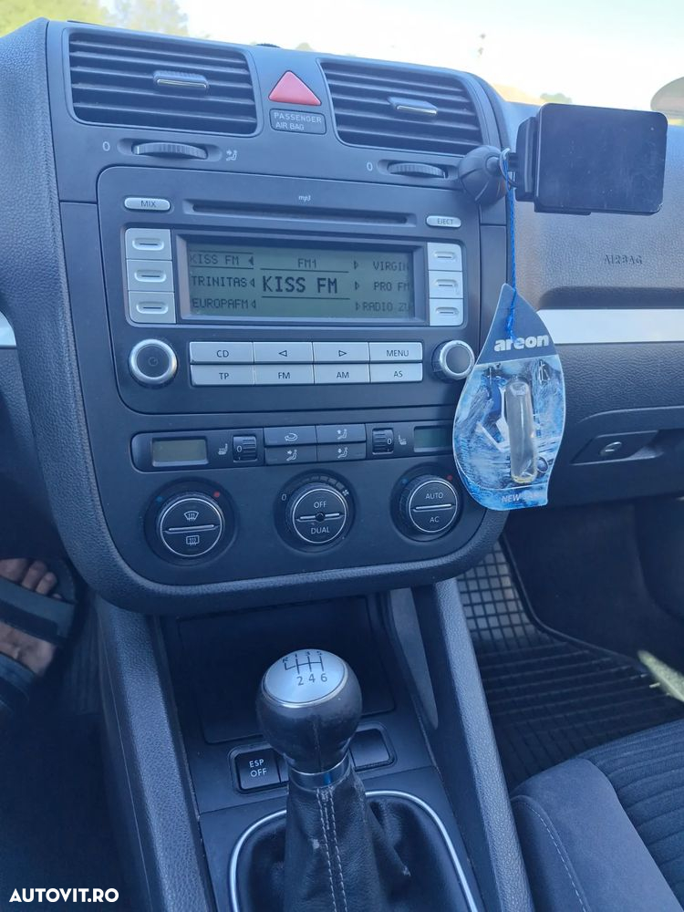 Volkswagen Golf 2.0 TDI United - 18