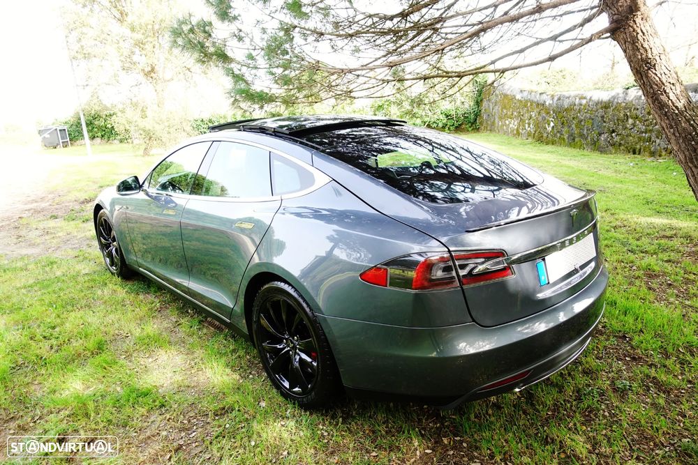 Tesla Model S Standard - 5