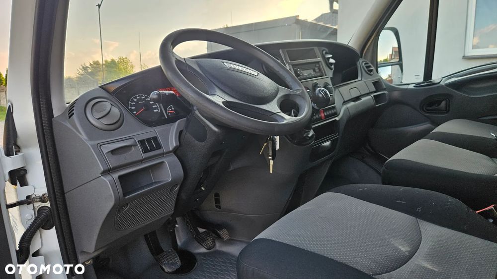 Iveco DAILY 40C15 35C L3H2 BLASZAK SREDNIAK HAK 3500 KG - 13