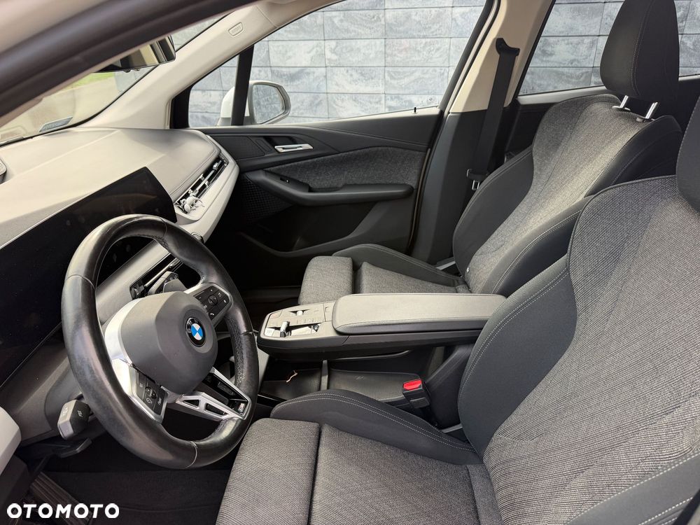 BMW Seria 2 218d sport - 10