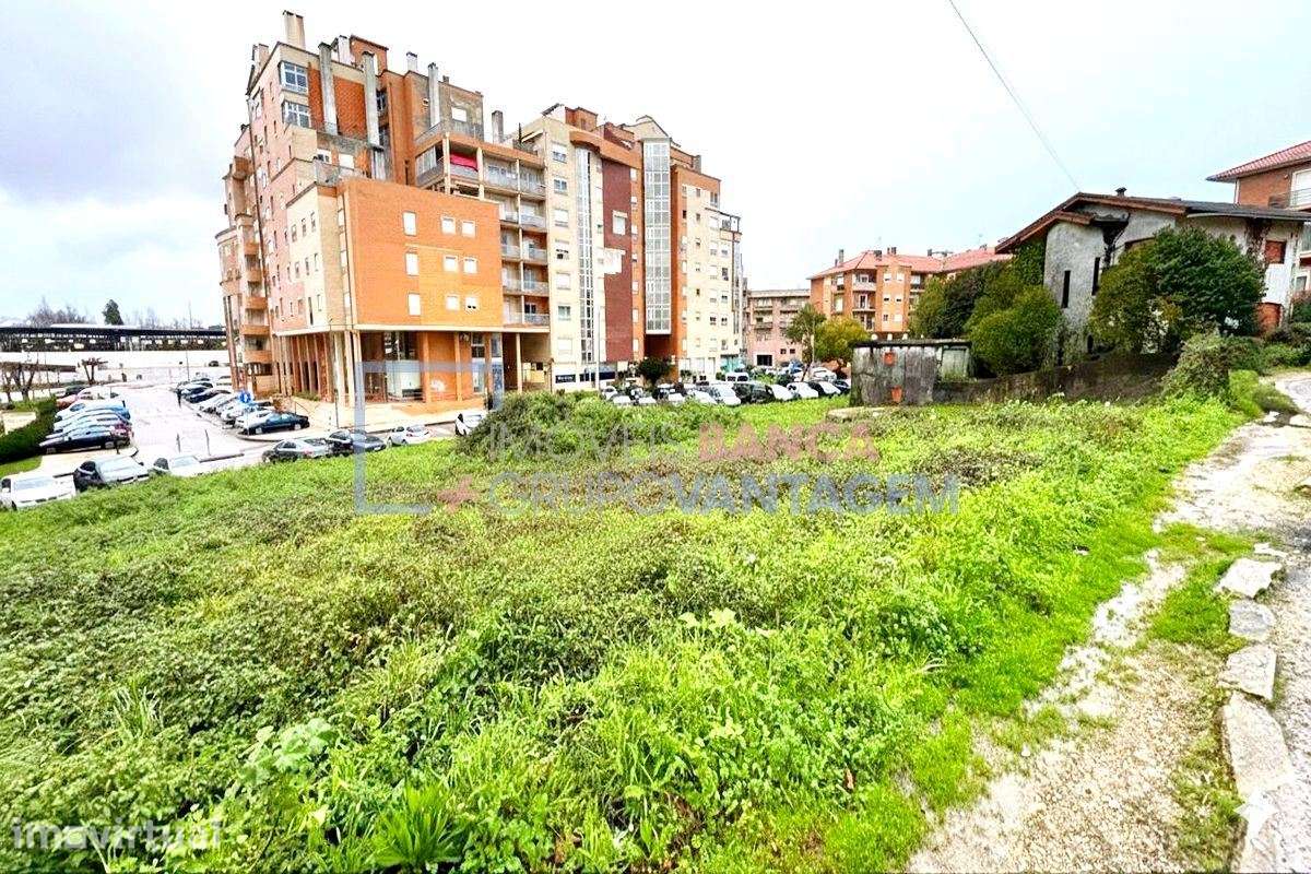 Terreno com Elevado Potencial de Construção no Centro de Albergari... - Grande imagem: 3/5