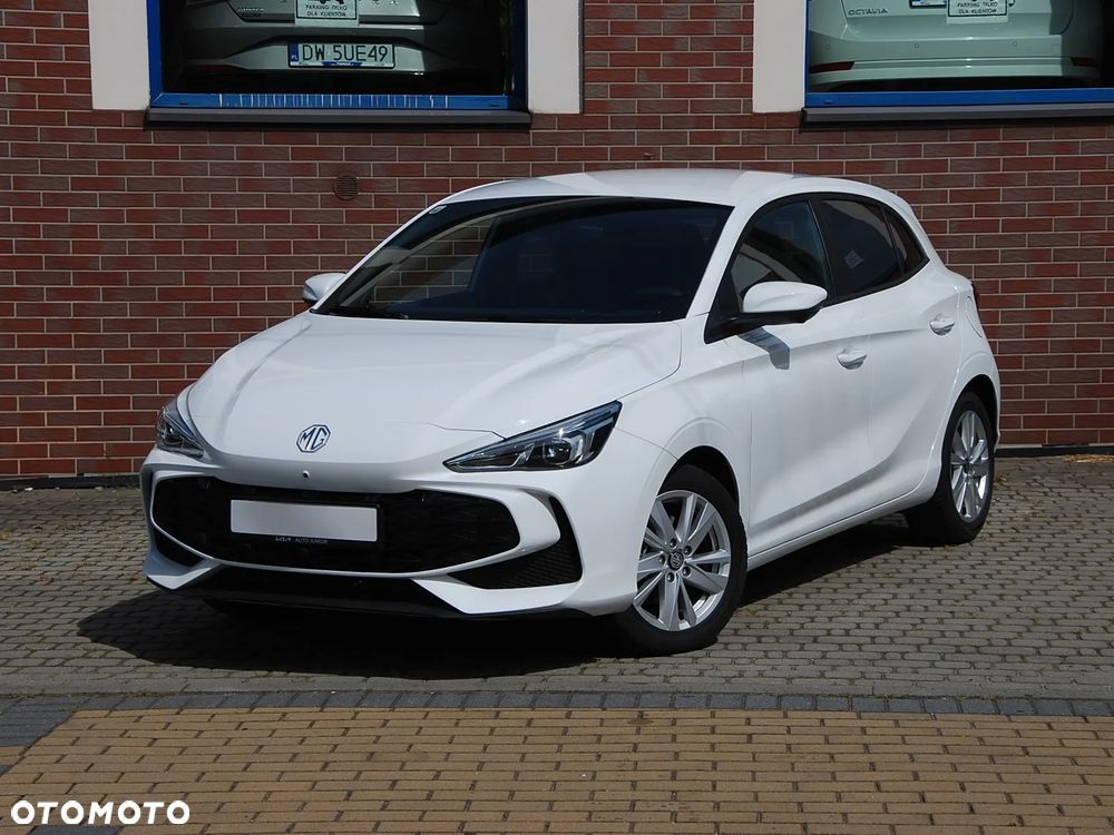 MG MG3 3 Hybrid+ Luxury - 2