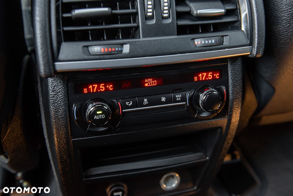 BMW X5 xDrive40d Sport-Aut - 31