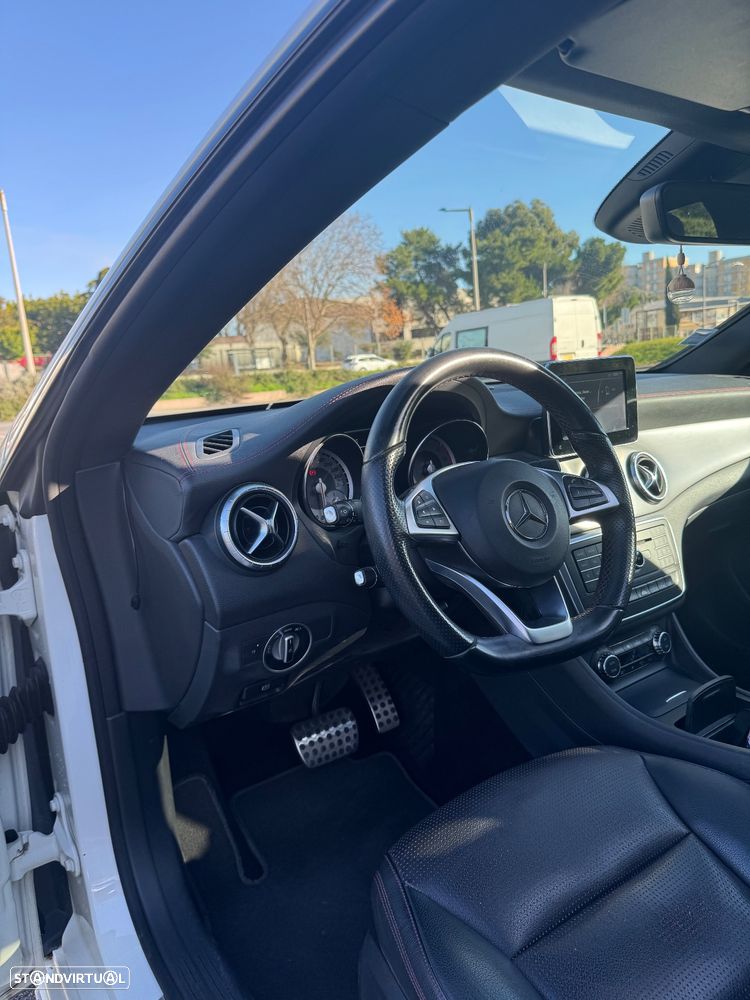 Mercedes-Benz CLA 220 d 7G-DCT AMG Line - 25