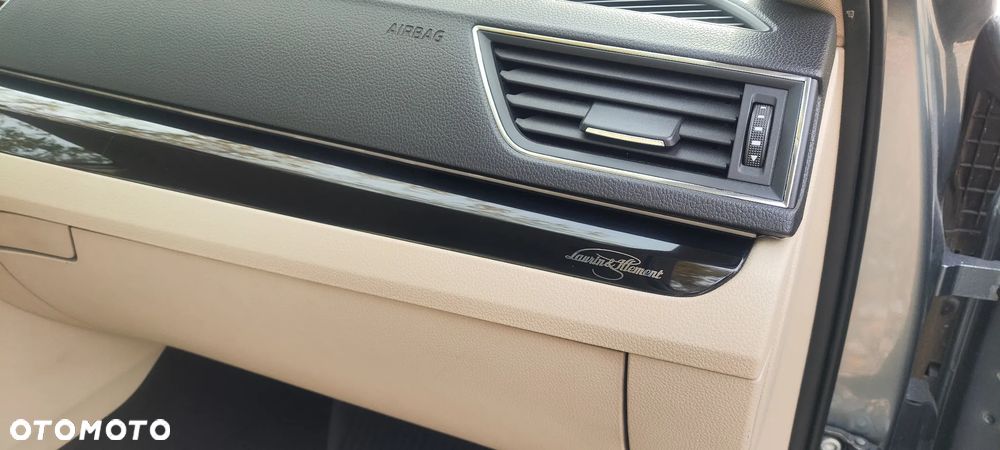Skoda Superb 2.0 TDI L&K DSG - 26