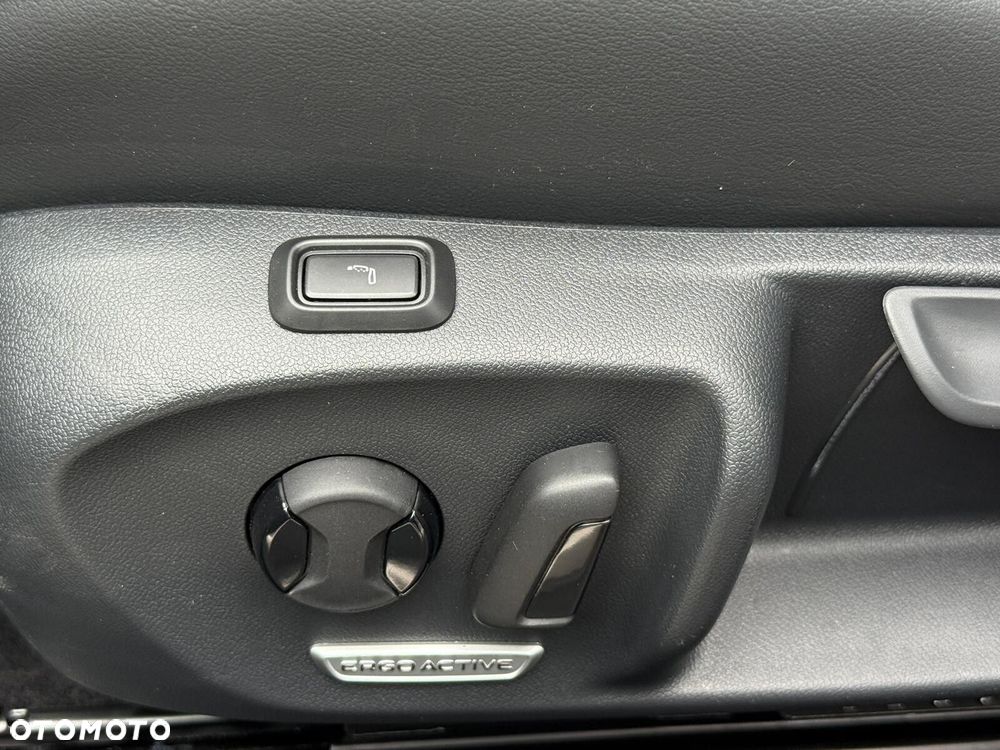 Volkswagen Passat - 31