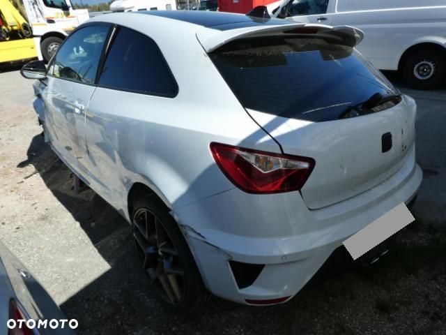 Seat Ibiza SC 1.4 TSI DSG Cupra - 2