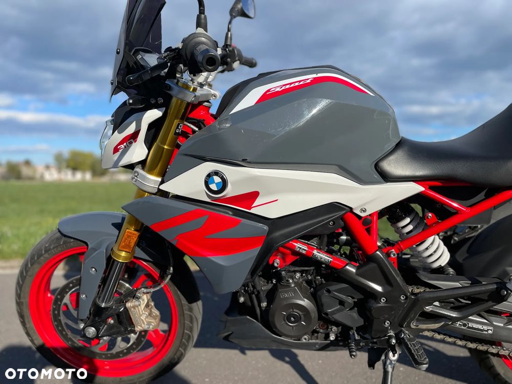 BMW G - 17