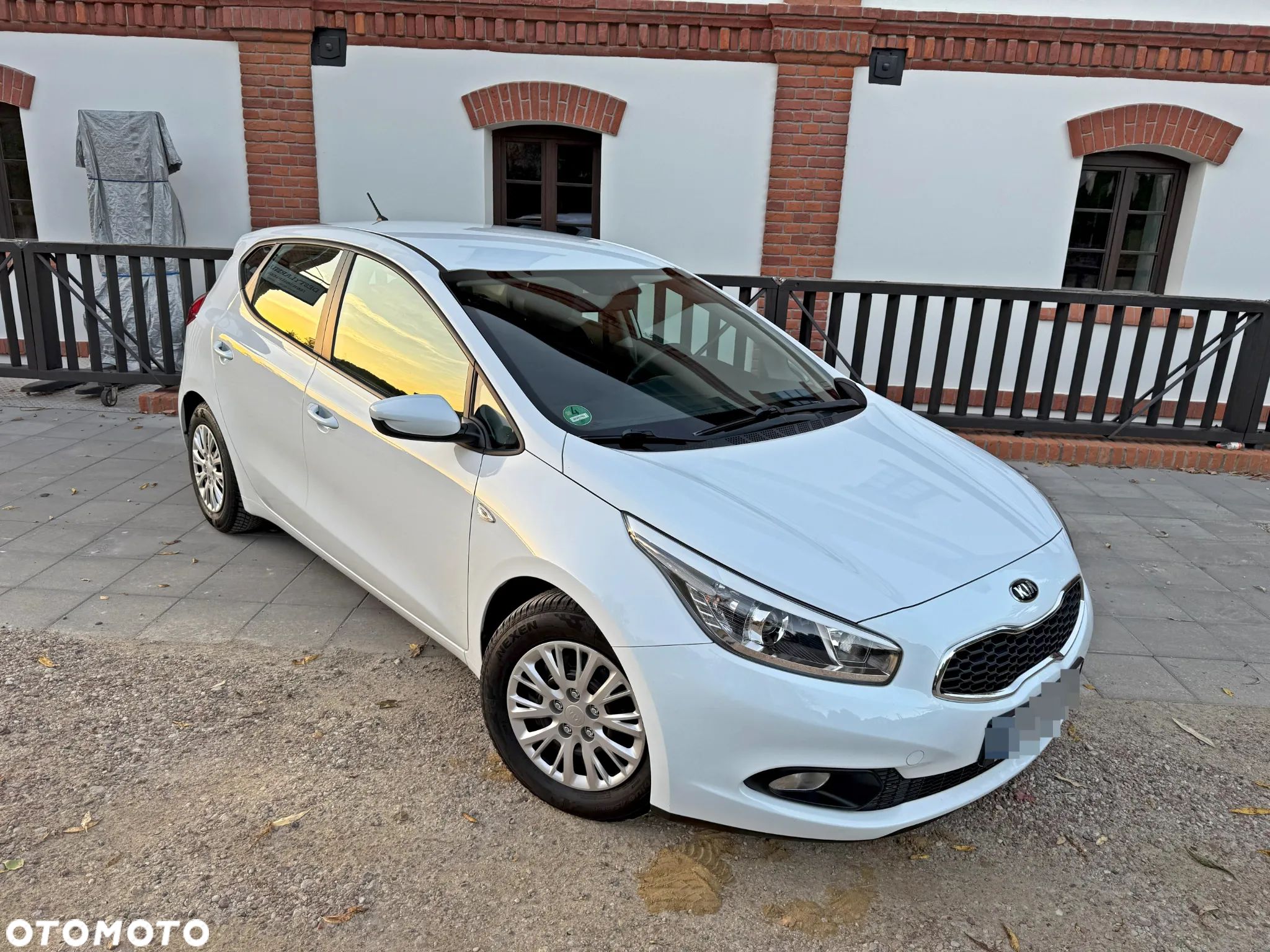Kia Ceed 1.4 CVVT Attract Plus - 1
