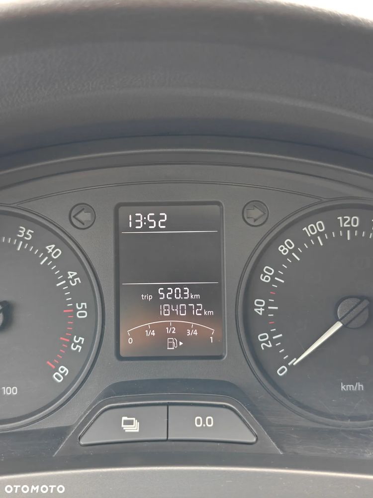 Skoda RAPID 1.6 TDI DPF Ambition Max - 8