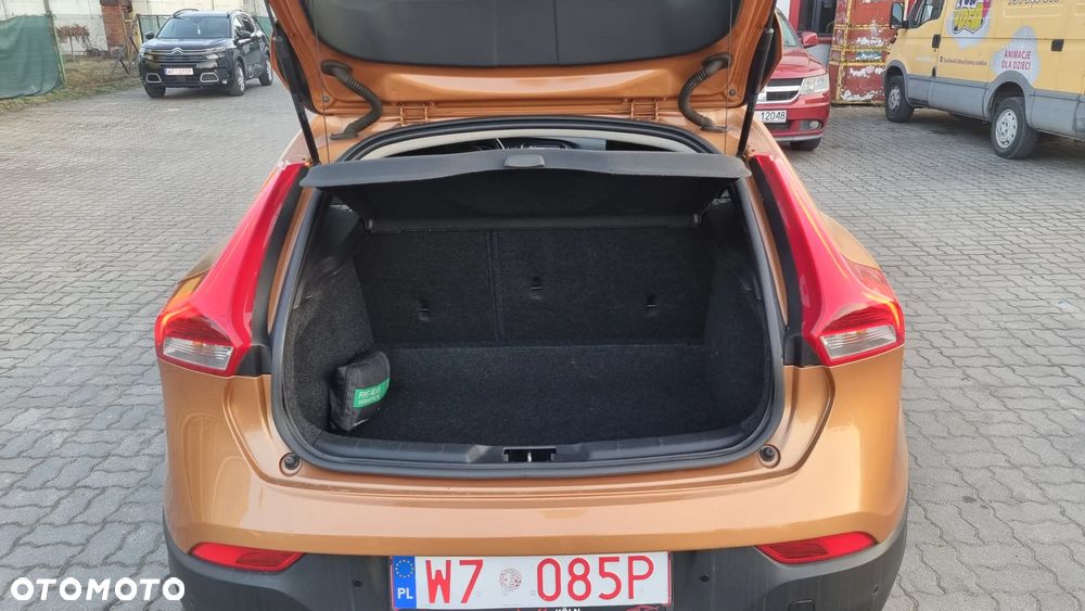 Volvo V40 Cross Country D3 Geartronic Kinetic - 6