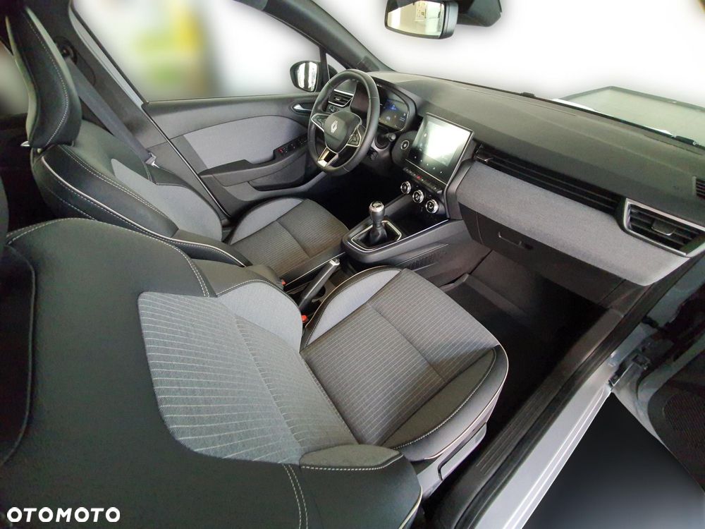Renault Clio 1.0 TCe Techno - 9