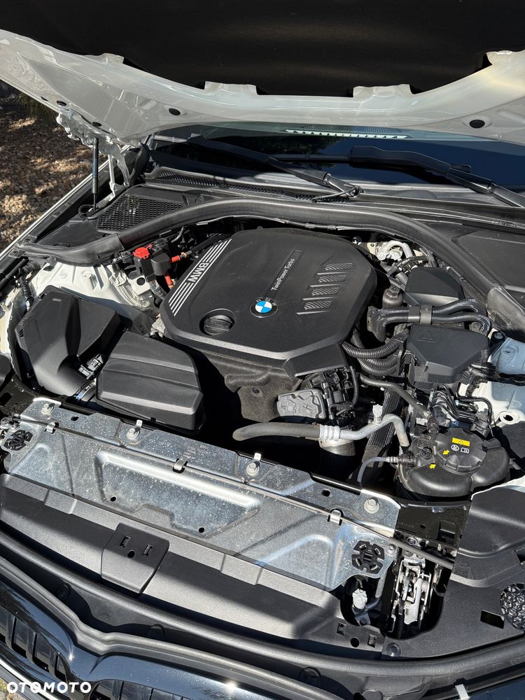 BMW Seria 3 320d xDrive M Sport - 12