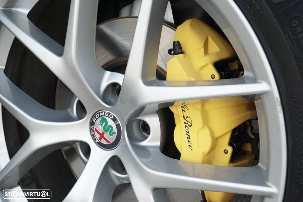 Alfa Romeo Stelvio 2.0 T Veloce TI Q4 AT8 - 36