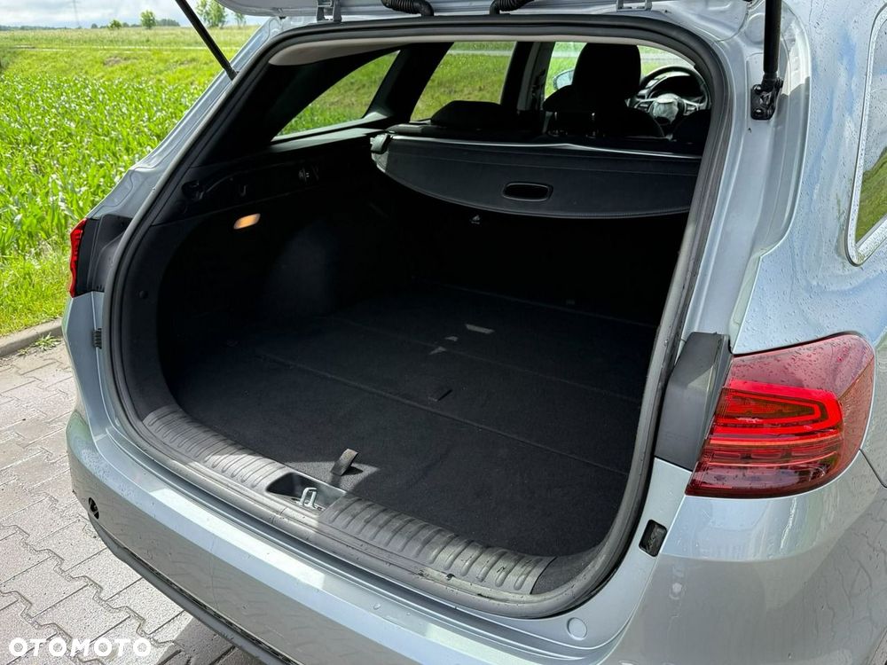 Kia Ceed 1.5 T-GDI Business Line - 16