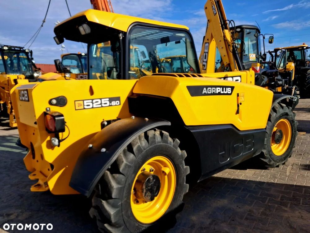 JCB 525-60 Agri Plus - 10