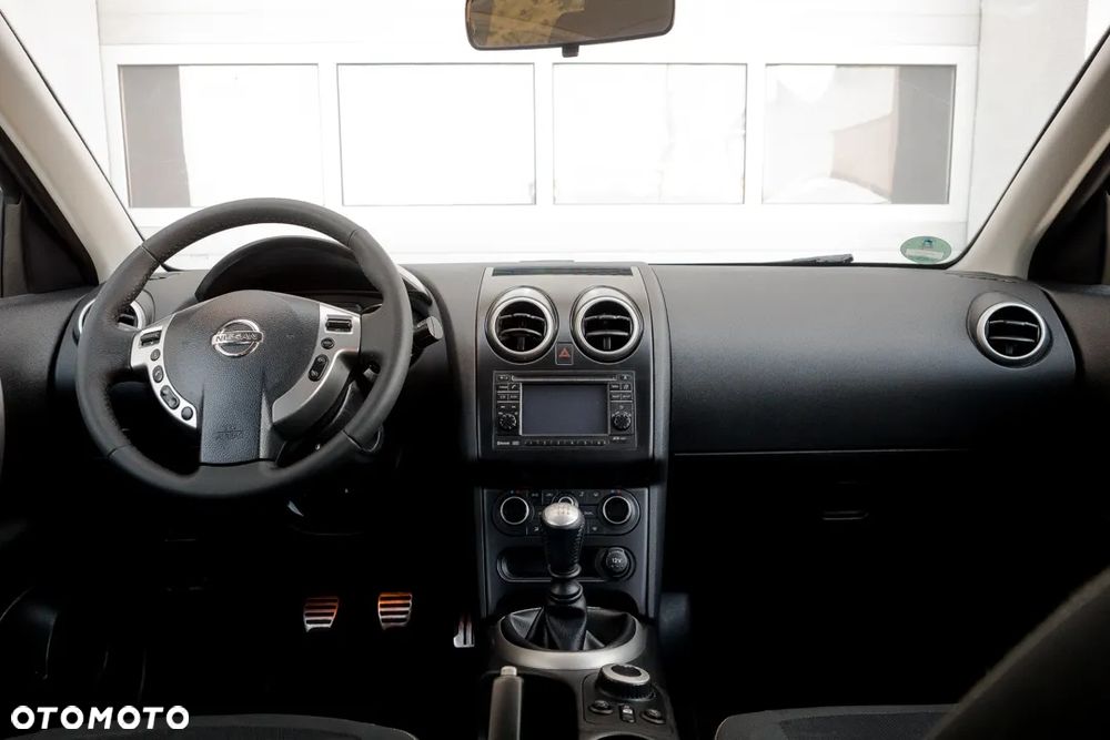 Nissan Qashqai 2.0 4x4 Tekna - 36