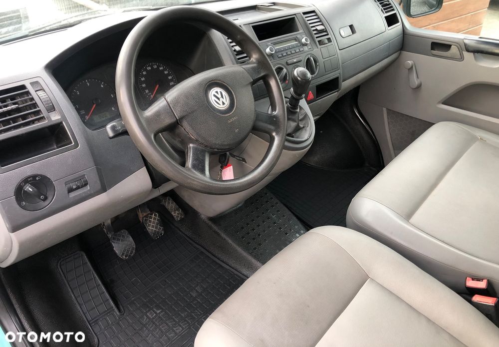 Volkswagen Transporter - 18