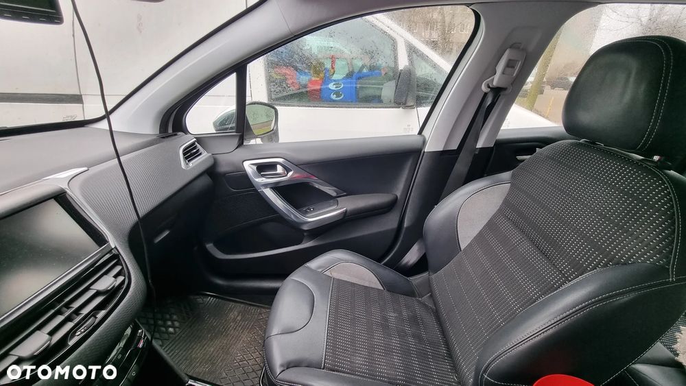 Peugeot 2008 1.2 Pure Tech Access EU6 - 5