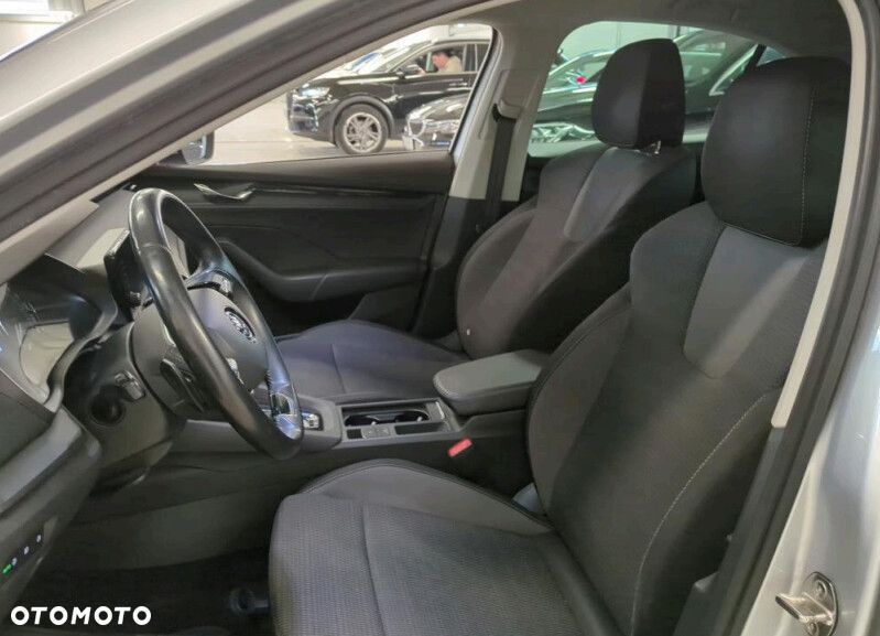 Skoda Octavia 1.5 TSI e-Tec Ambition DSG - 4