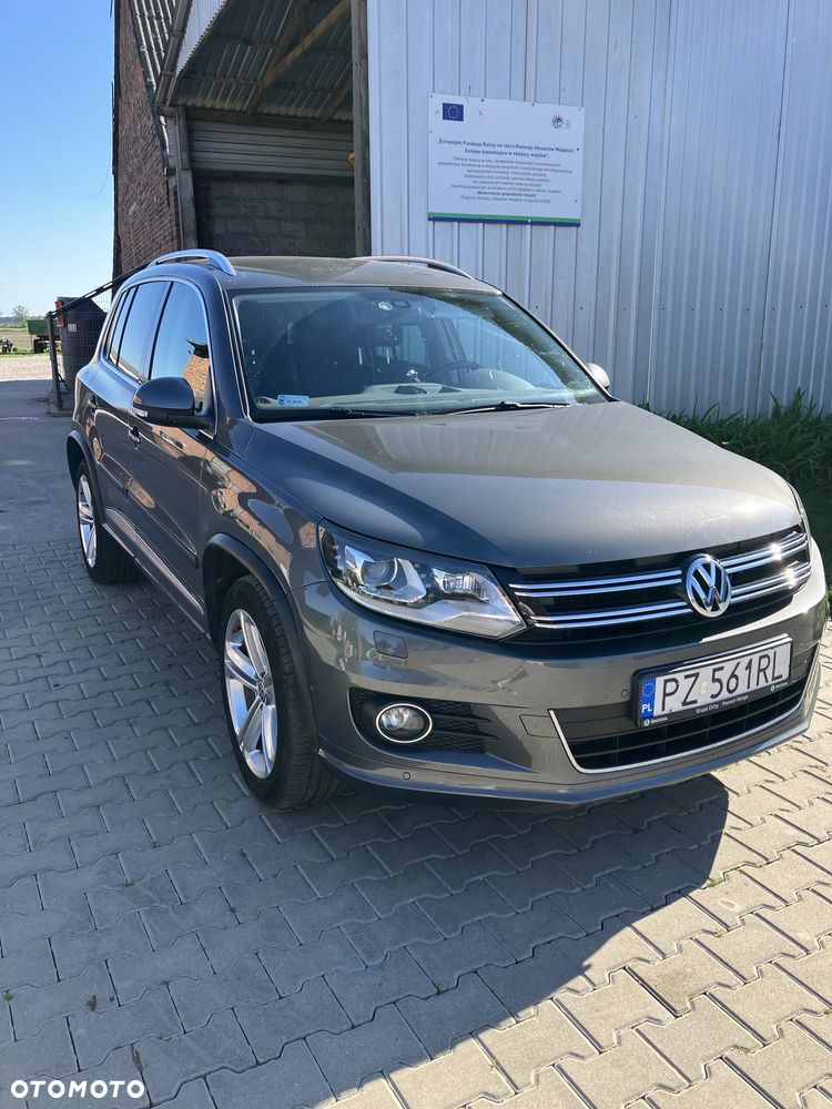 Volkswagen Tiguan - 1