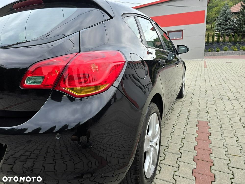 Opel Astra 1.6 Enjoy EU6 - 17