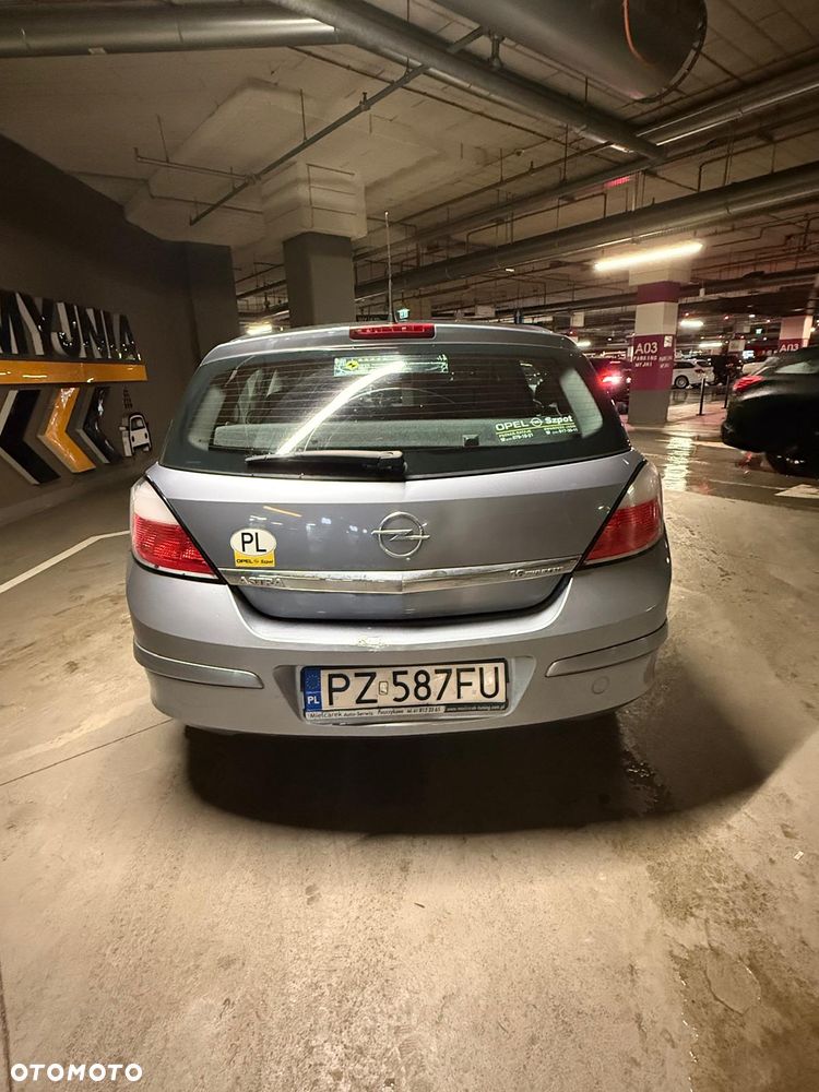 Opel Astra - 4