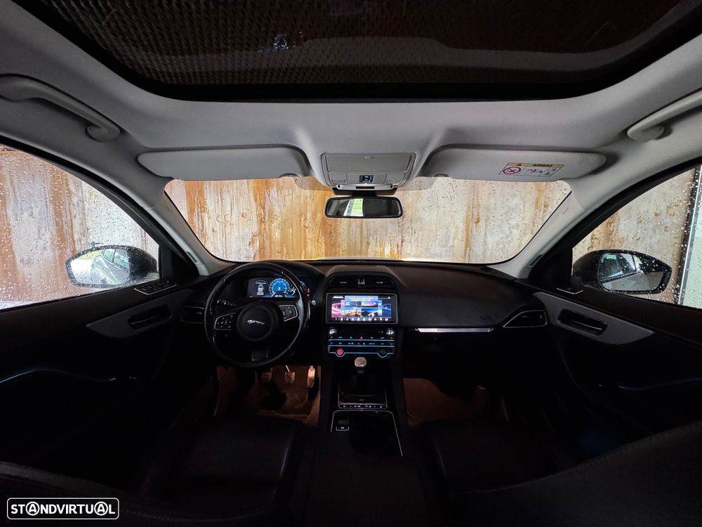 Jaguar F-Pace 2.0 i4D Pure - 30
