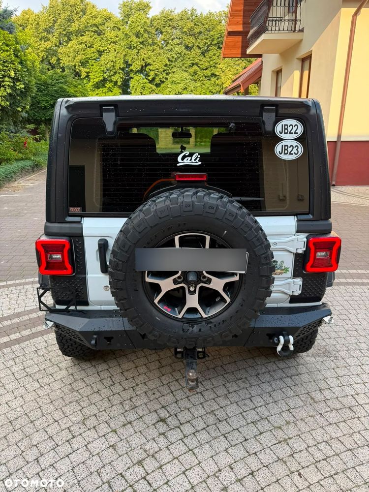 Jeep Wrangler - 15