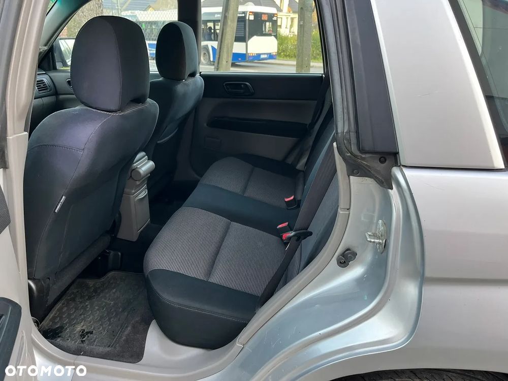 Subaru Forester 2.0 XG - 12