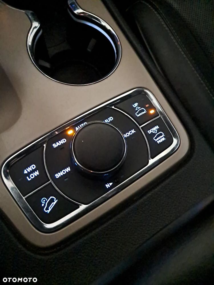 Jeep Grand Cherokee 3.6 V6 Overland - 37