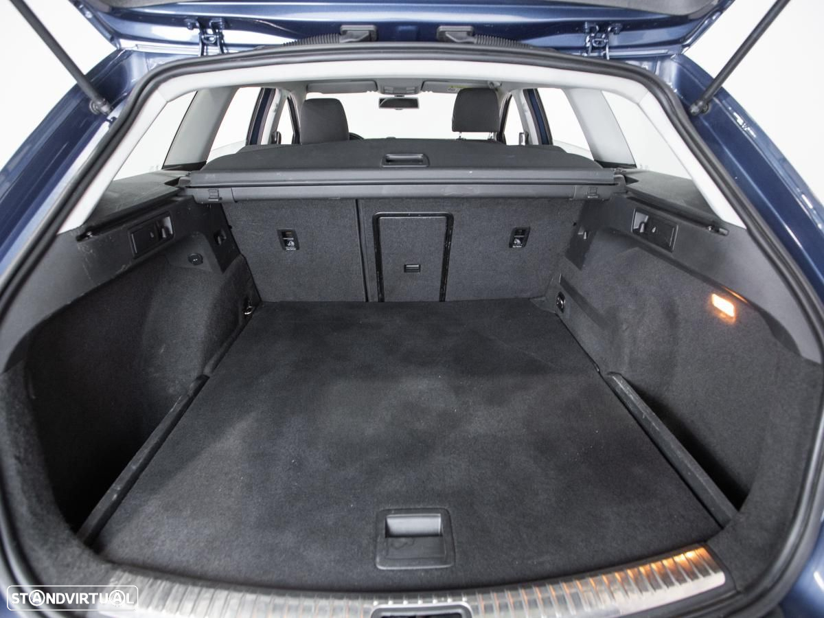 SEAT Leon ST 1.6 TDI Style Ecomotive - 12