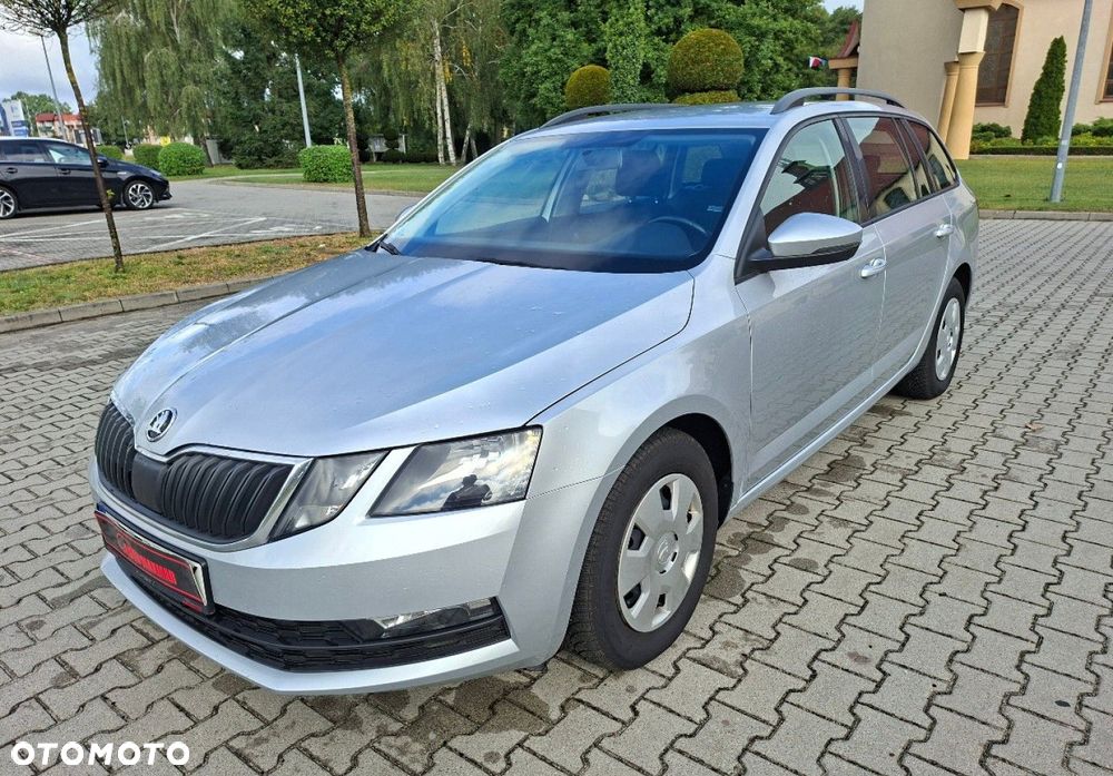 Skoda Octavia - 3