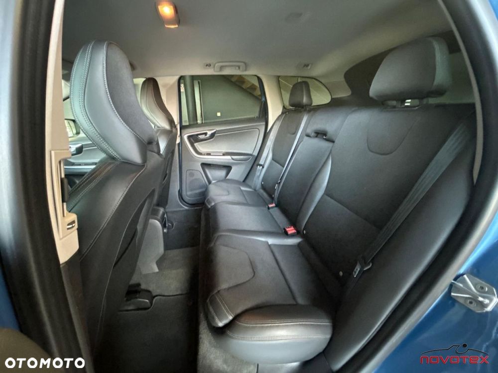 Volvo XC 60 D3 Geartronic Summum - 23