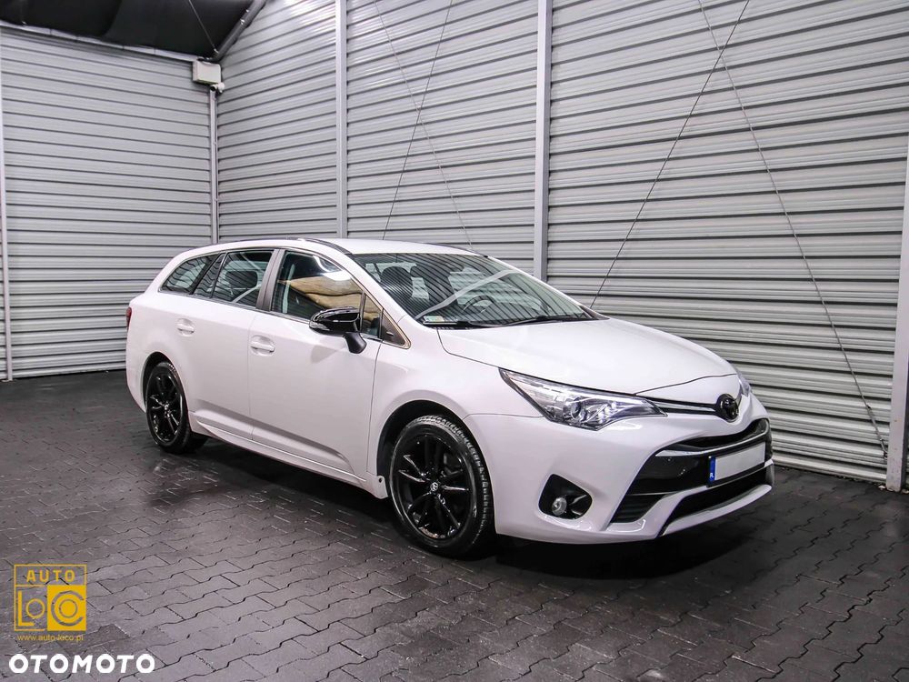 Toyota Avensis 2017 photo 5