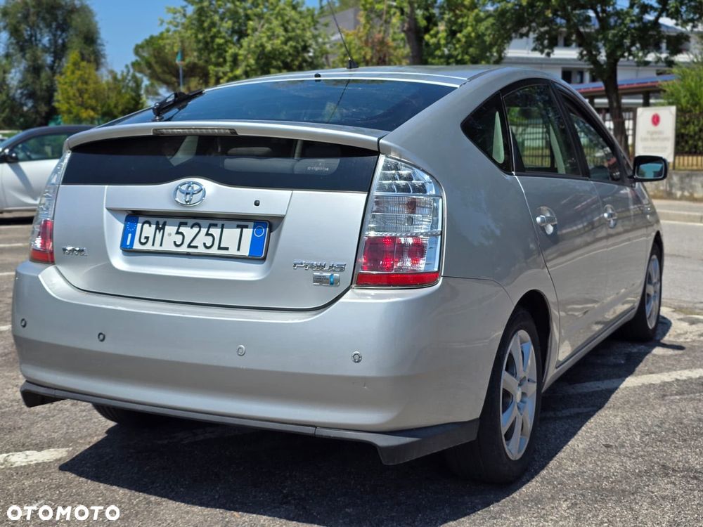 Toyota Prius 1.5 VVT-i Prestige - 7