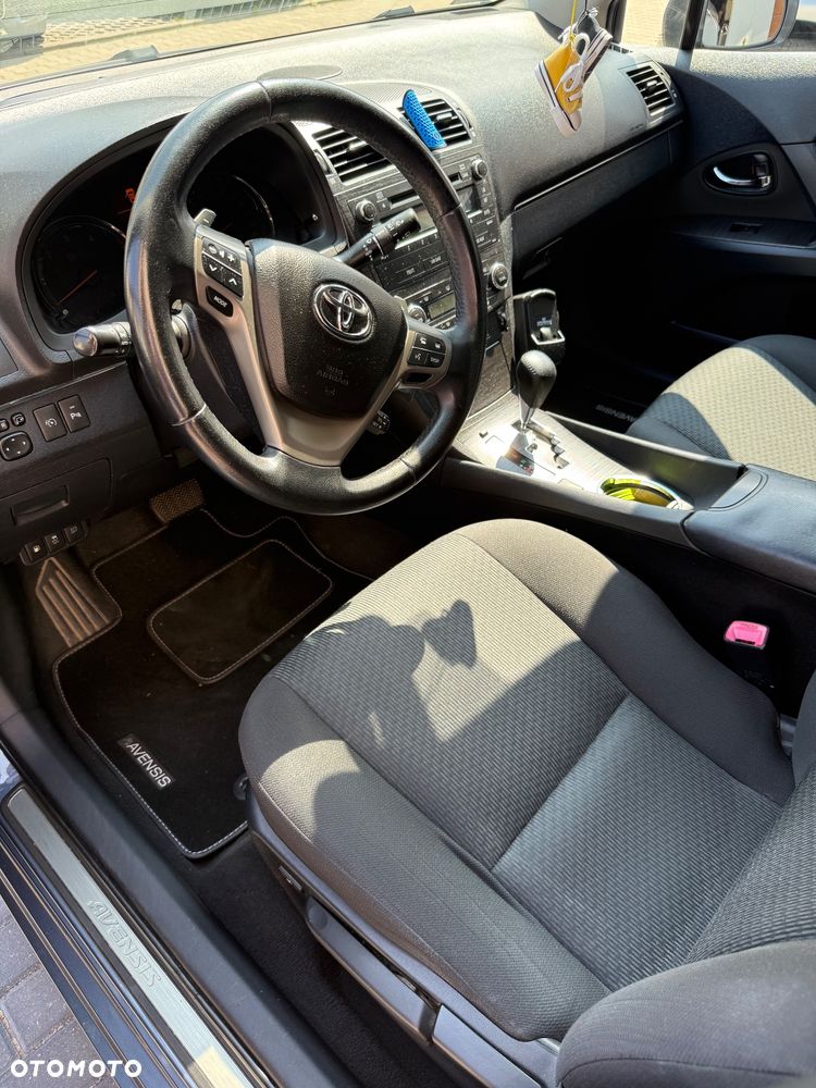 Toyota Avensis 2.2 D-4D Automatik Edition - 7