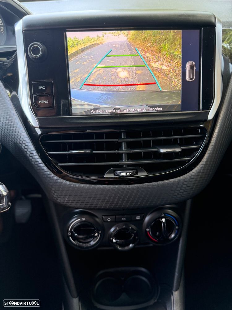 Peugeot 208 1.2 PureTech Style - 26
