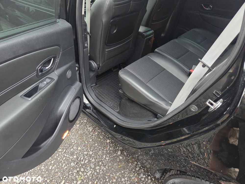Renault Grand Scenic dCi 130 FAP Start & Stop Bose Edition - 28
