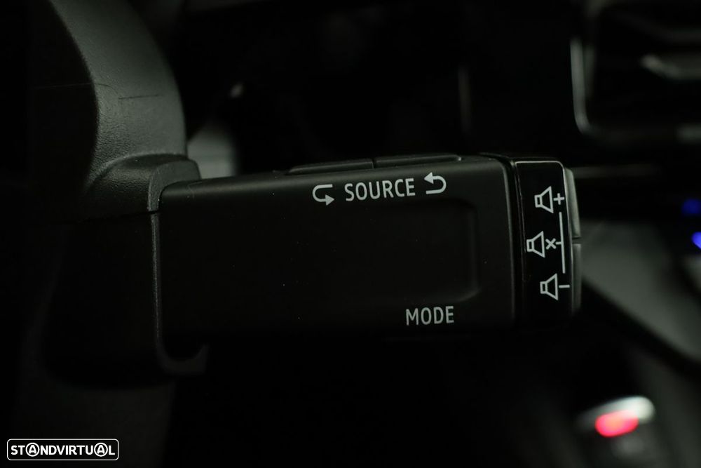 Renault 4 E-Tech 52 kWh Evolution Autonomia Conforto - 20